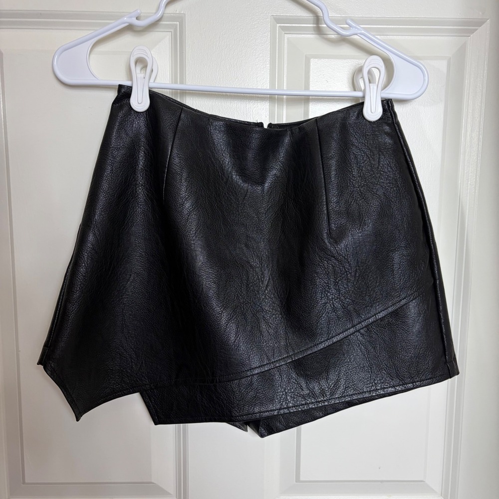 Lulus Black Vegan Leather Skort Faux Wrap Mini Skirt Shorts Size S